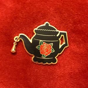 Teapot enamel pin